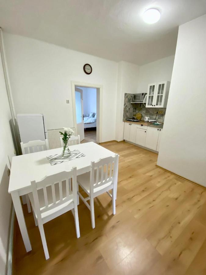 Appartement Apartmán Markéta à Bystrice  Extérieur photo